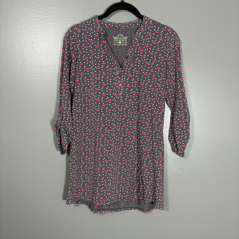Avarnas Women's Y2K Gray Crown Print Henley Top - Size Large - Gorp Granola Girl